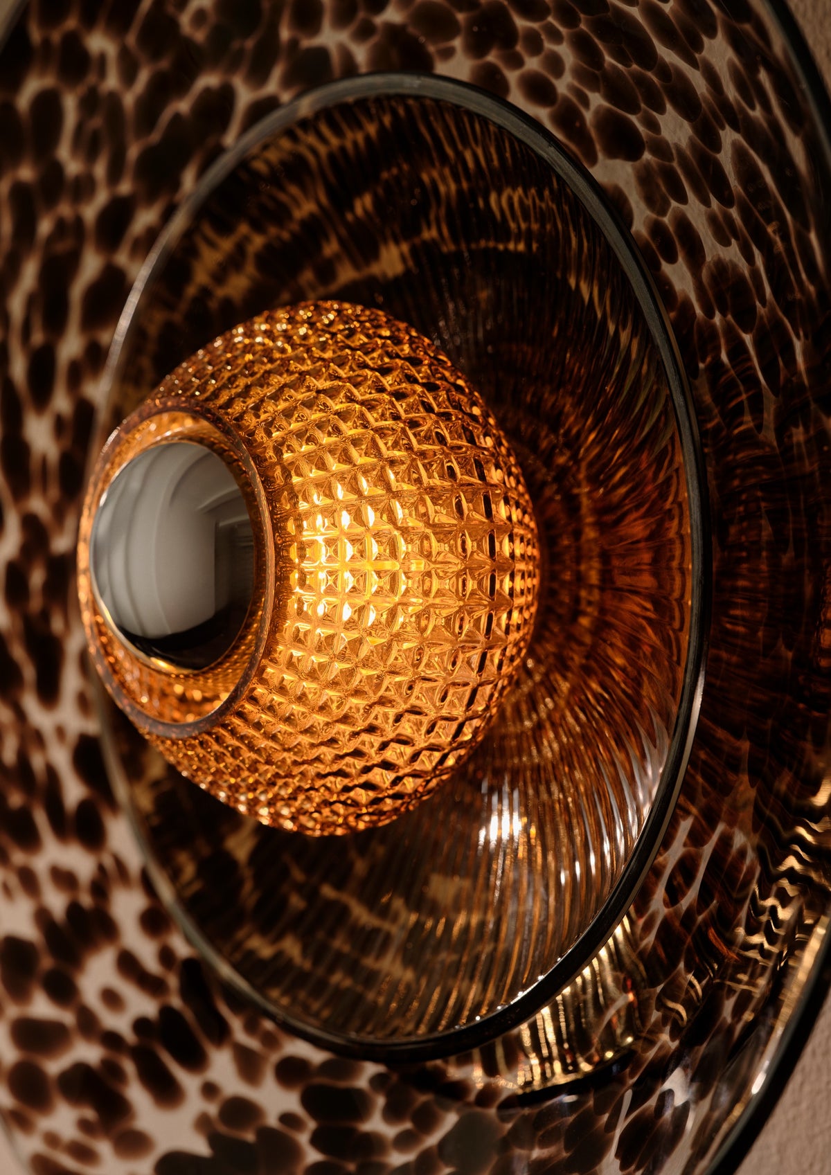 Vägglampa Disco Rama, brun • Design by Us