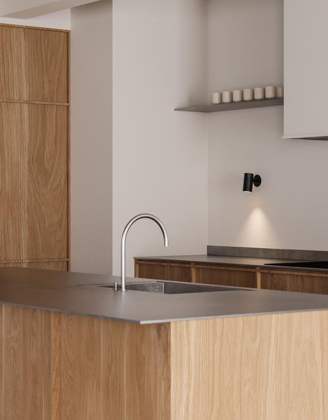 Patrone Recessed Small vägglampa med täckplatta, brunerad mässing • Thorup Copenhagen