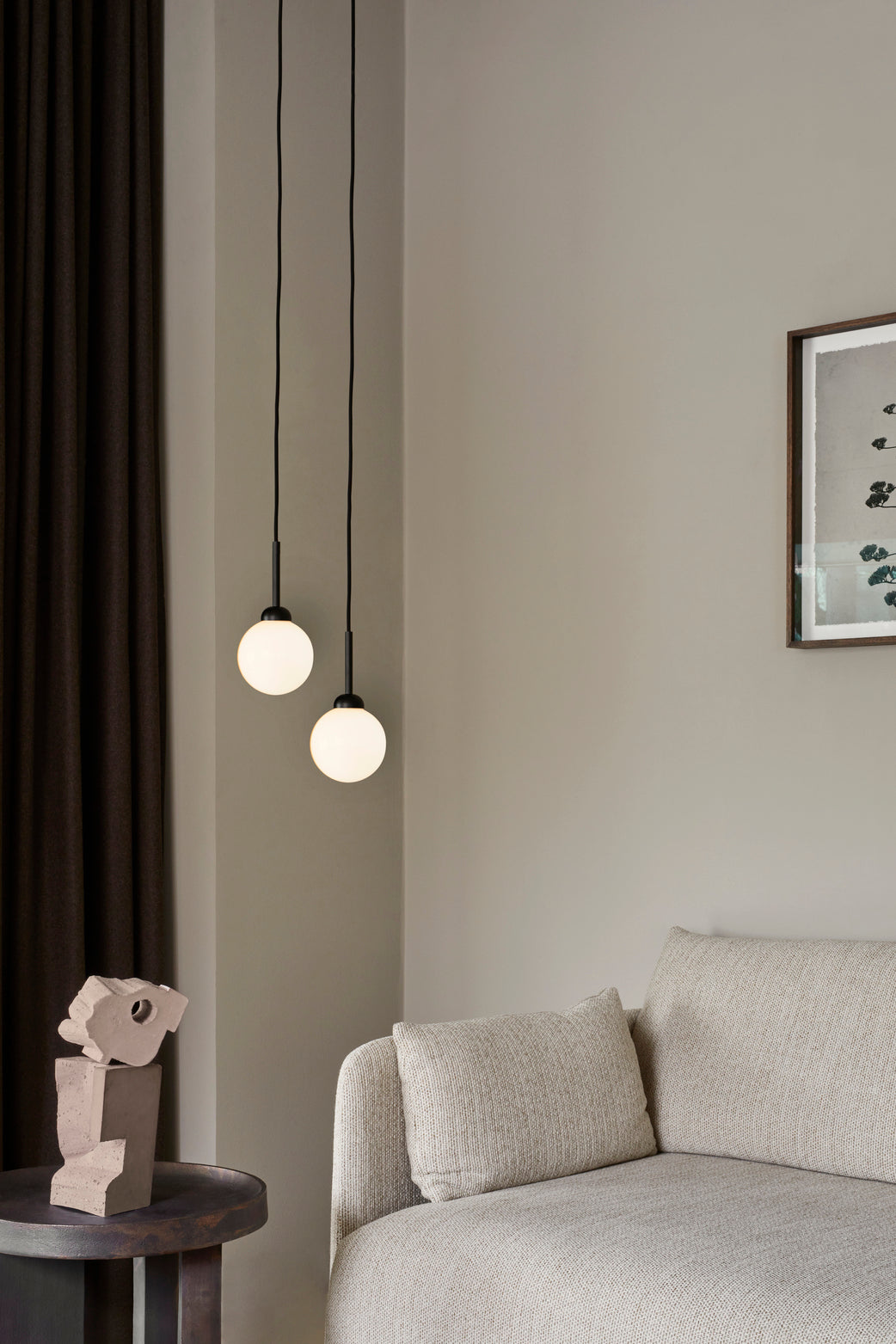 Apiales 1 pendel, satin black / opal • NUURA