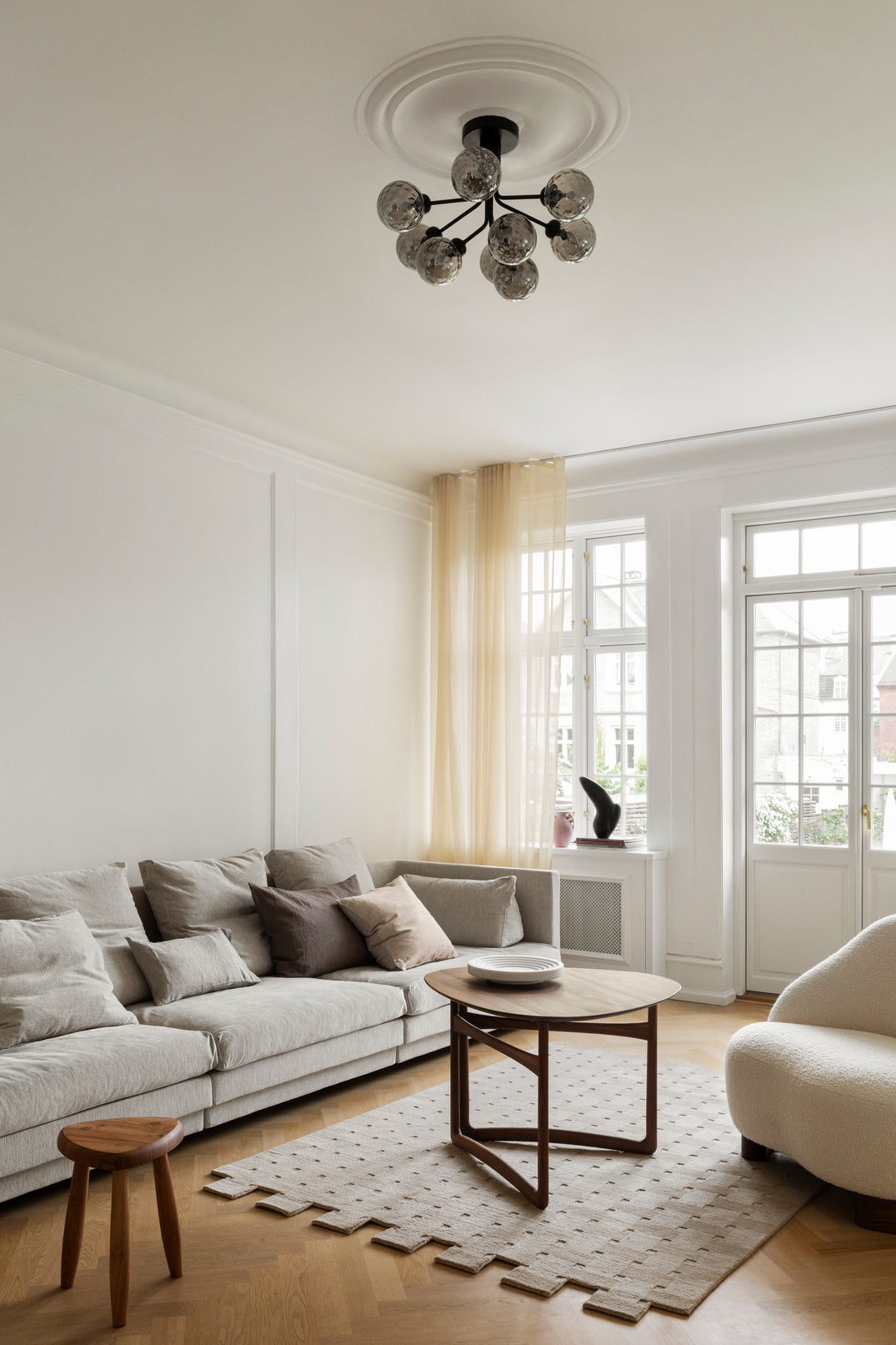 Apiales 9 Ceiling ljuskrona, satin black / optic smoked • NUURA