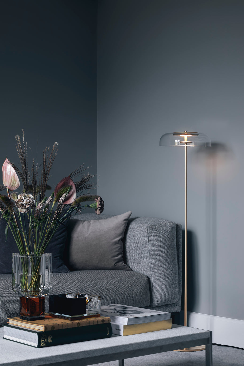 Blossi Floor golvlampa, nordic gold / clear • NUURA