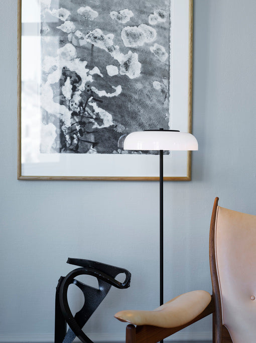 Blossi Floor golvlampa, sort / svart • NUURA