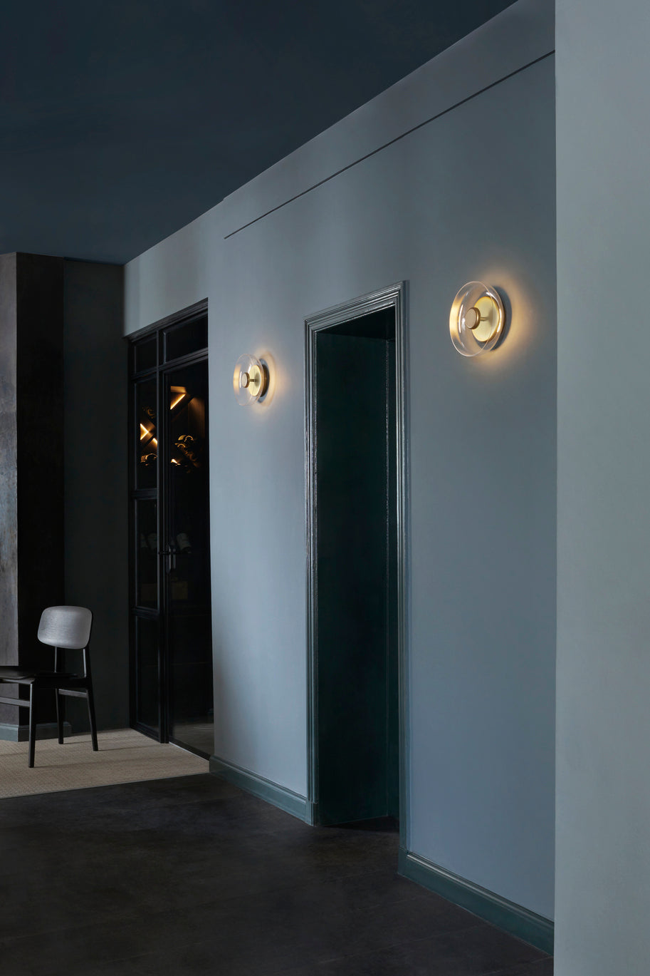 Blossi Wall vägglampa, nordic gold / clear • NUURA