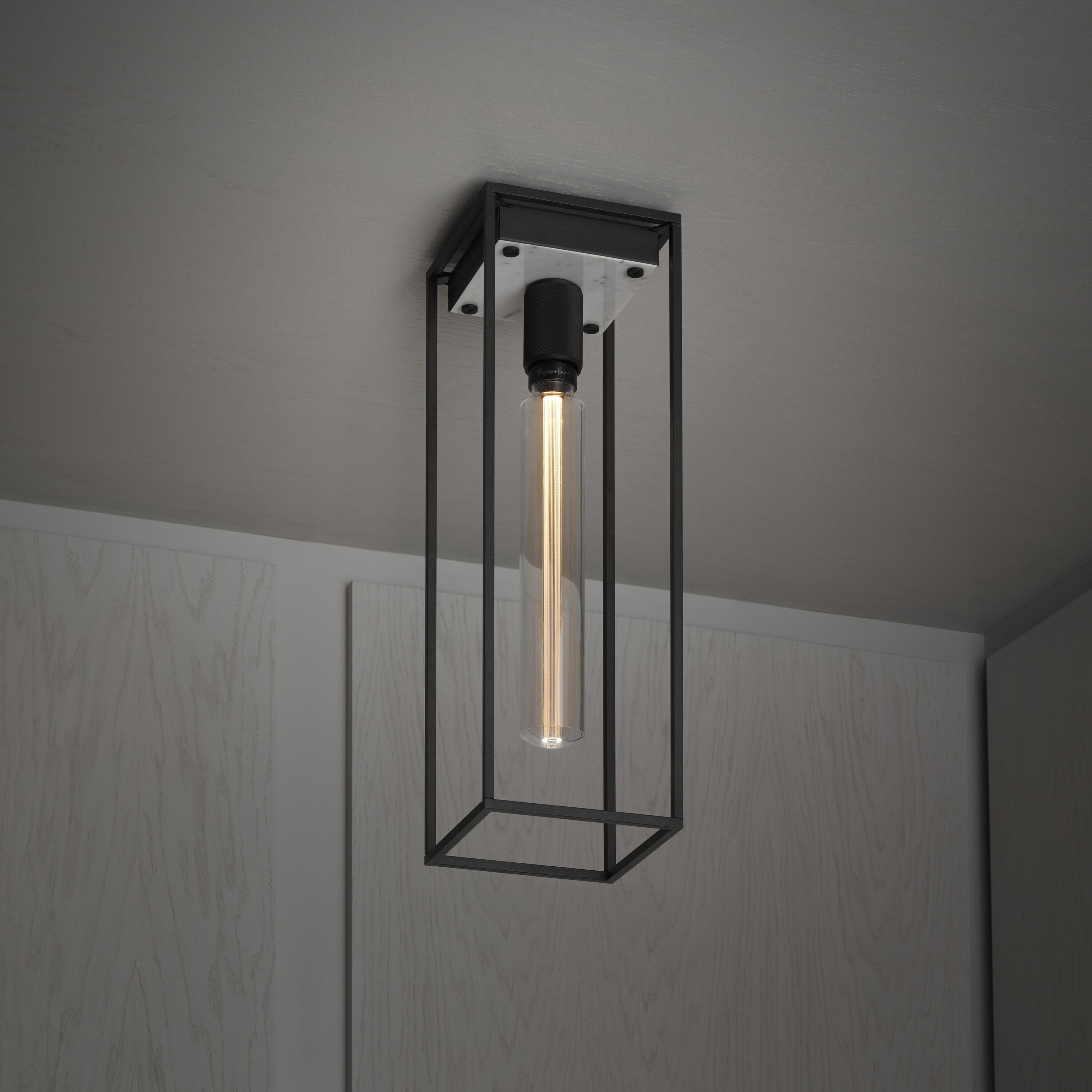 Caged taklampa med vit marmor/large • Buster + Punch