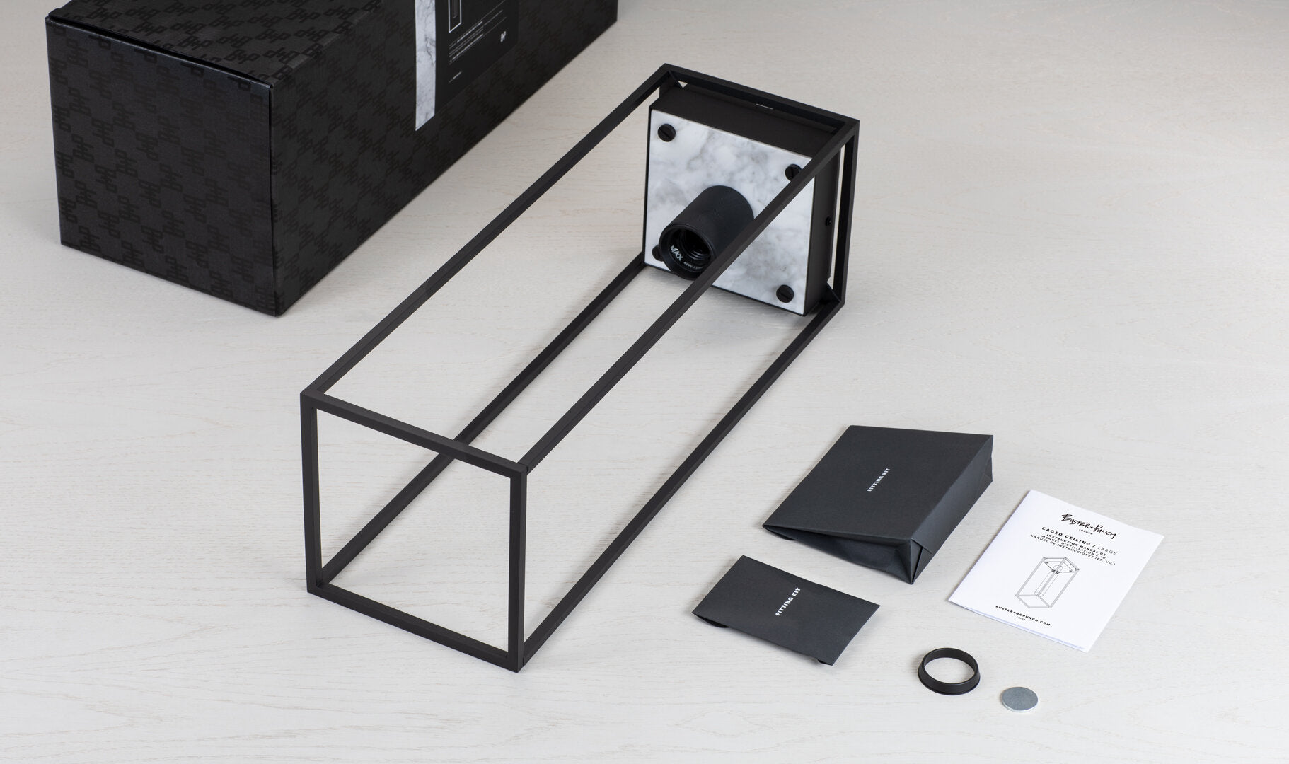 Caged taklampa med vit marmor/large • Buster + Punch
