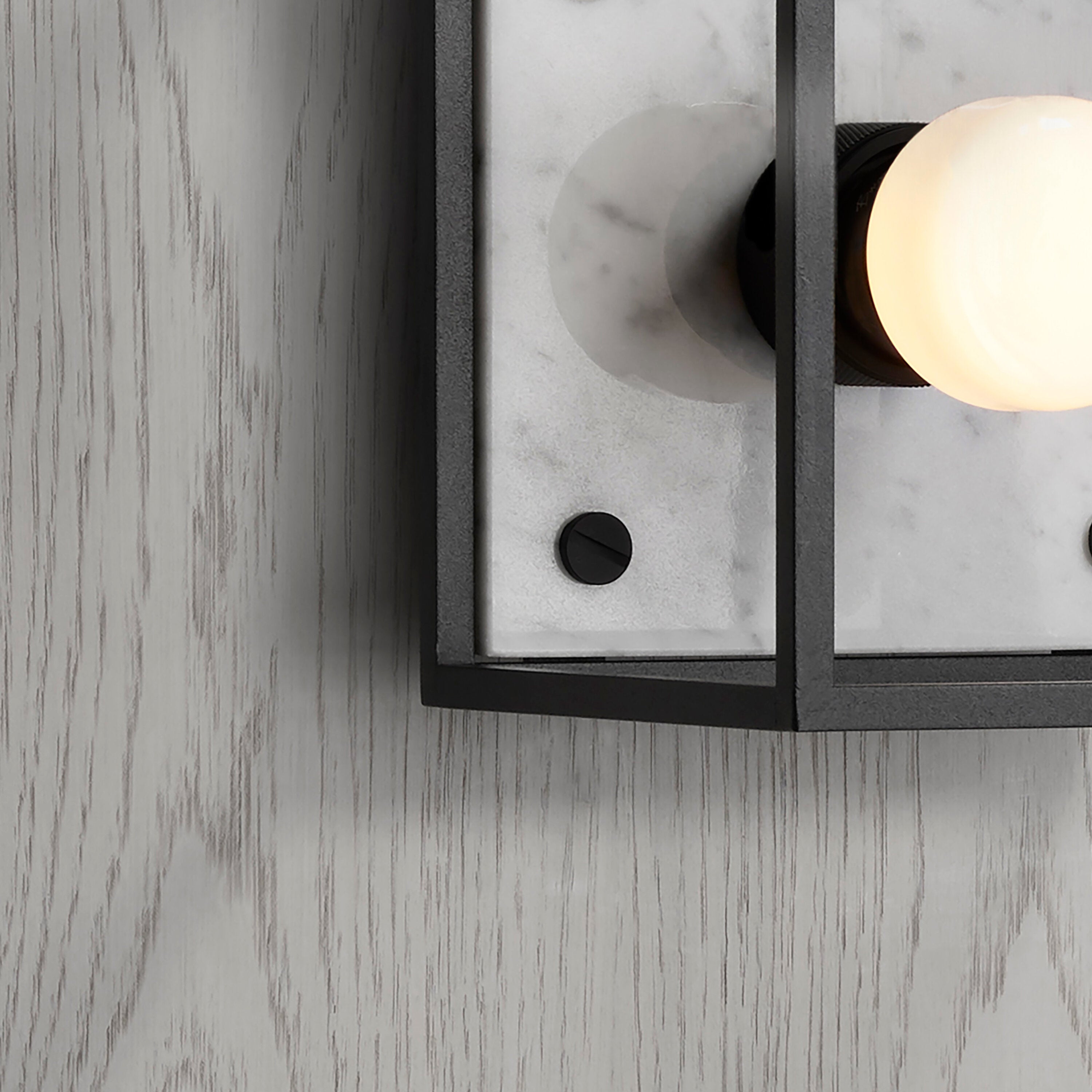 Caged vägglampa med vit marmor/small • Buster + Punch