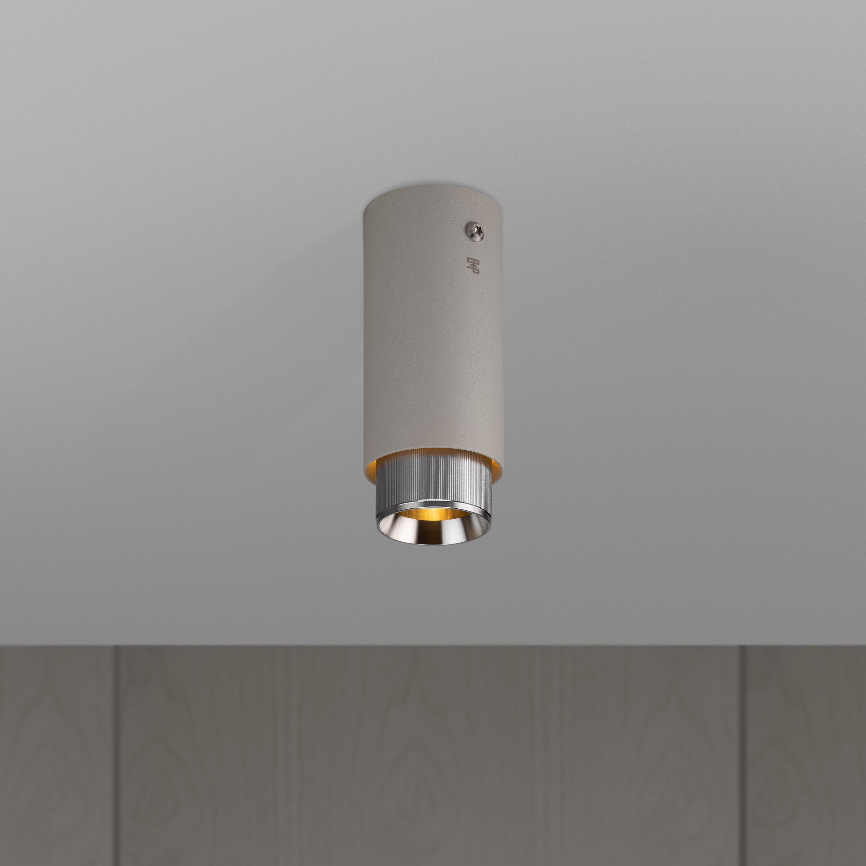 Exhaust Surface spot i sten med detaljer i rostfritt stål • Buster + Punch