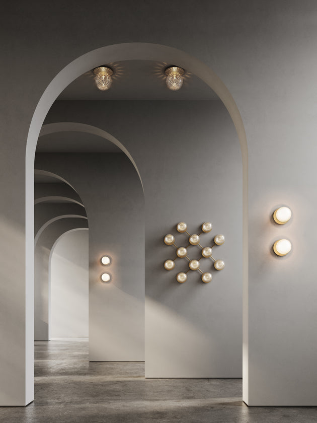 Liila 12 vägg- och taklampa, nordic gold / optic clear • NUURA