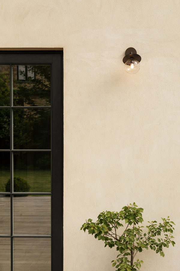 Liila Wall Outdoor utomhuslampa, dark bronze / optic clear • NUURA