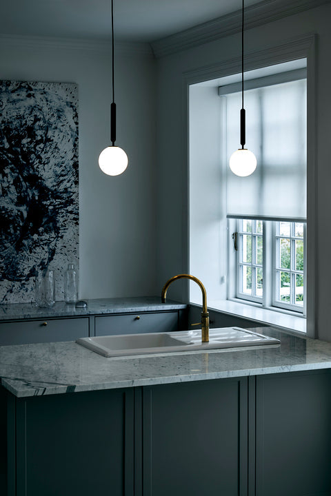 Miira 1 pendel, rock grey / opal • NUURA