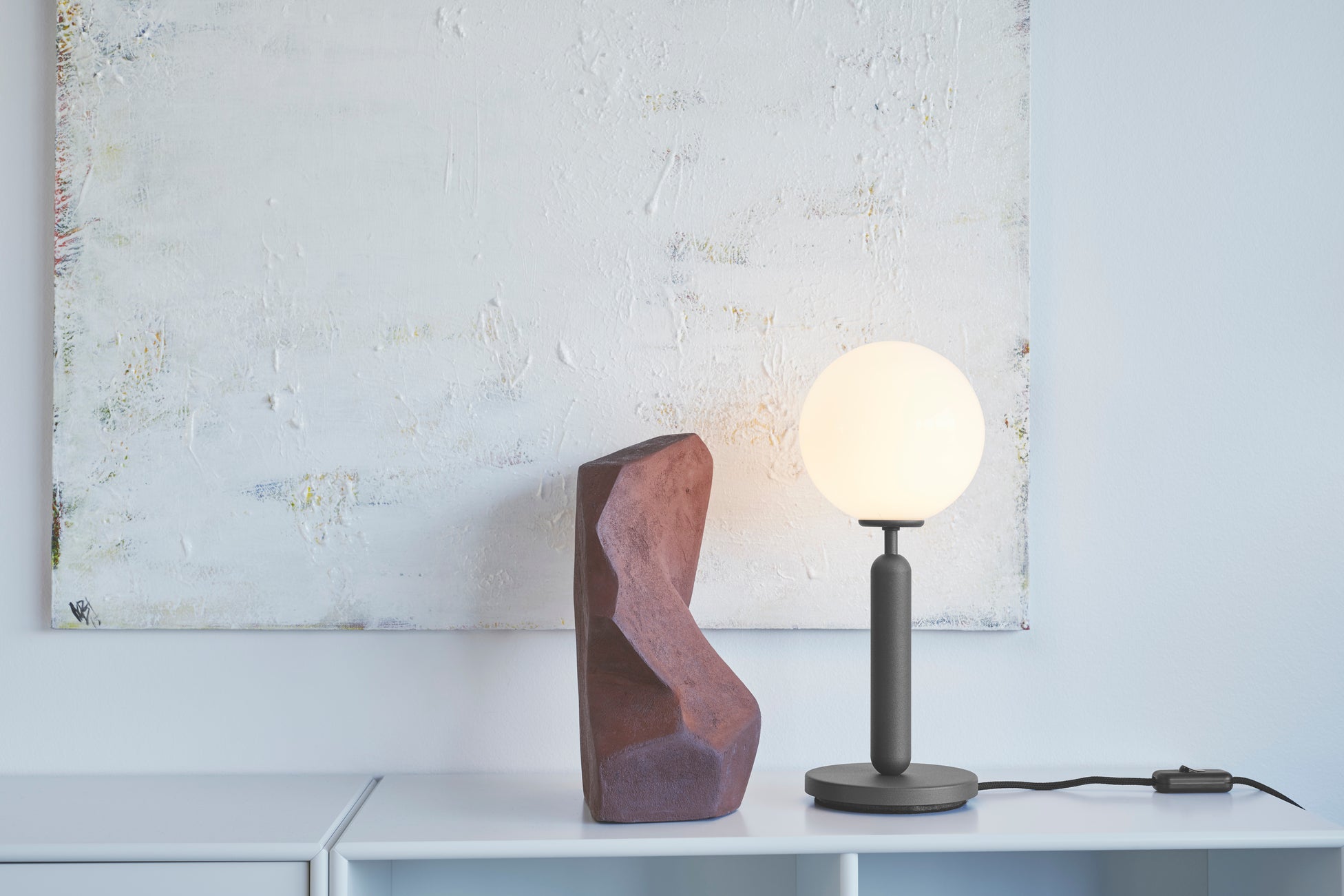 Miira Table bordslampa, rock grey / opal • NUURA