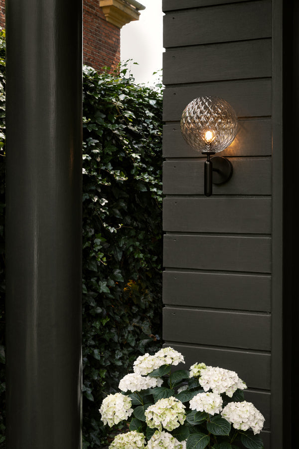 Miira Wall Outdoor utomhuslampa, black / optic clear • NUURA