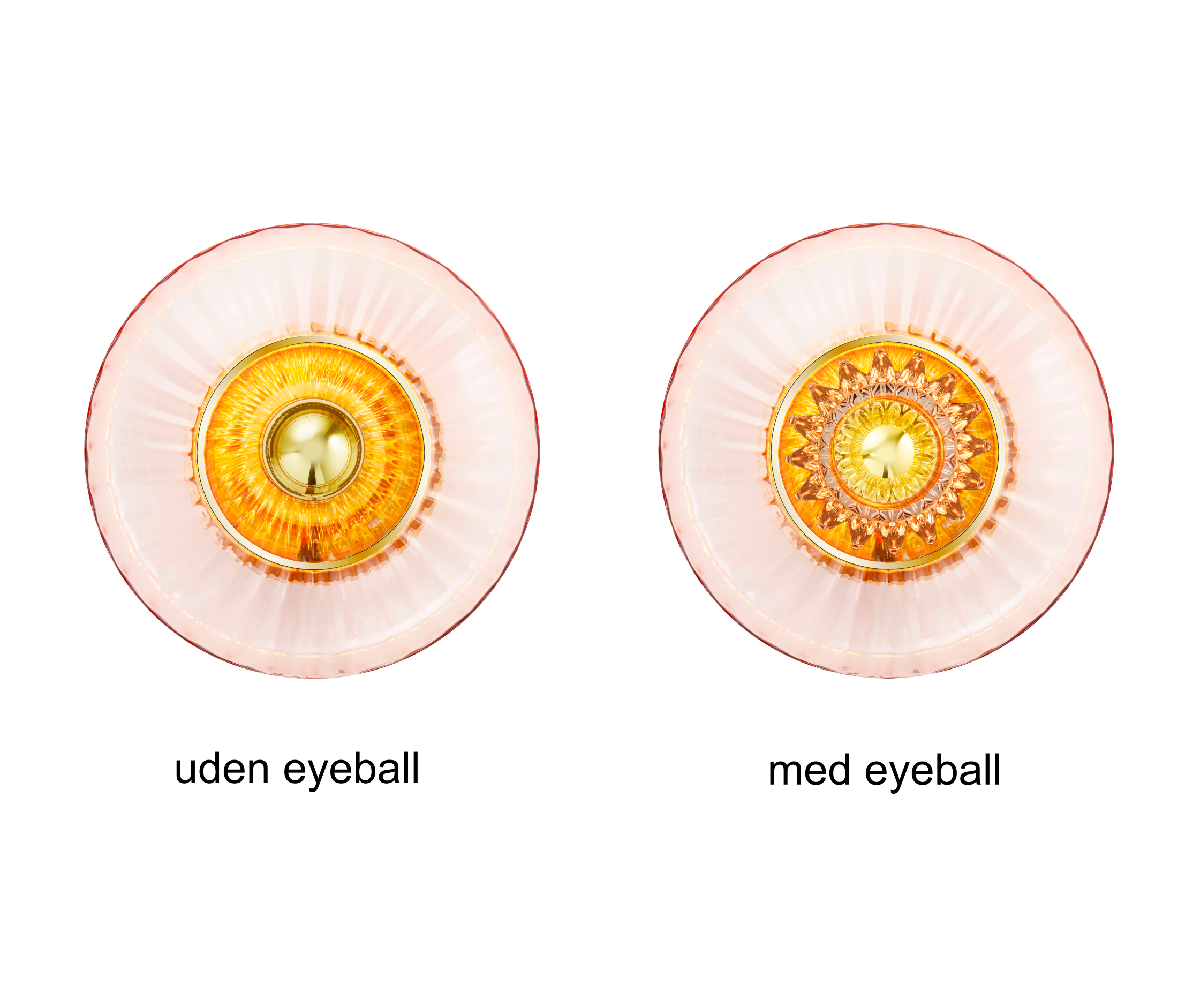 Eyeball är en mönstrad/veckad insats i klarglas som skapar ett extra starkt ljusspel till New wave-lamporna från Design by Us.