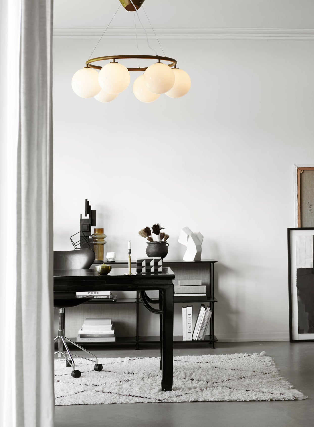 Miira 6 Circular ljuskrona, dark bronze / opal • NUURA