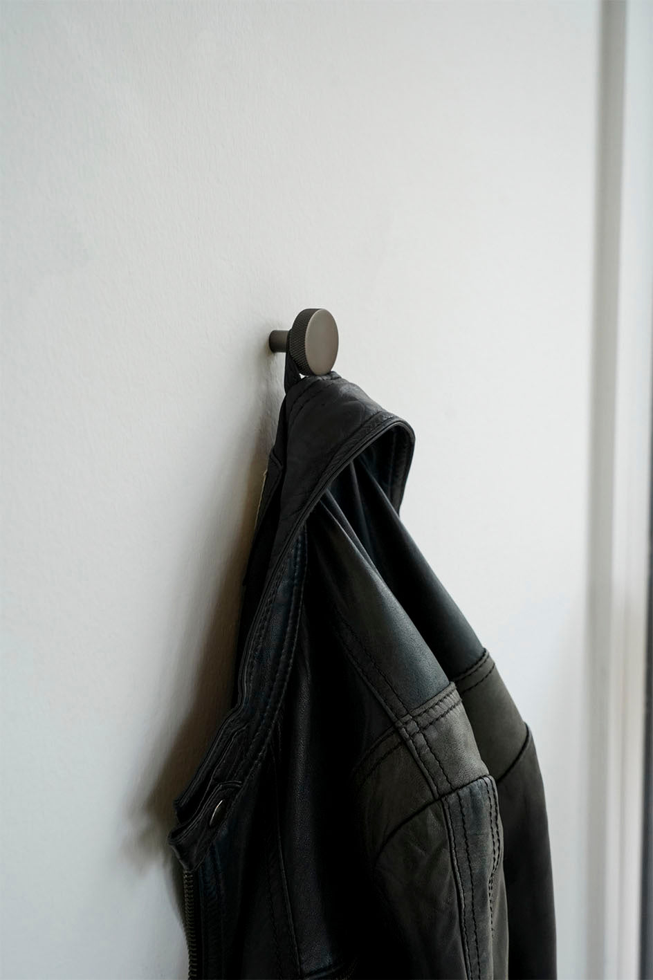 Möbelknopp med diamond cut i brons / brunerad mässing – Østerbro • Chr. Jørgensen - Copenhagenhomedesign