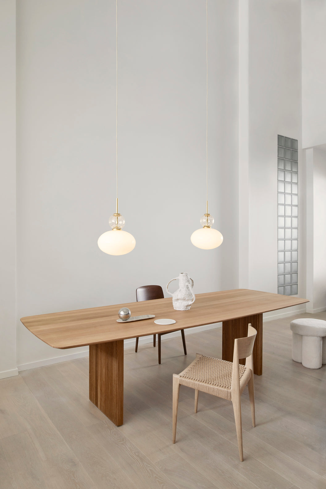 Rizzatto 32 pendel, satin brass / opal • NUURA