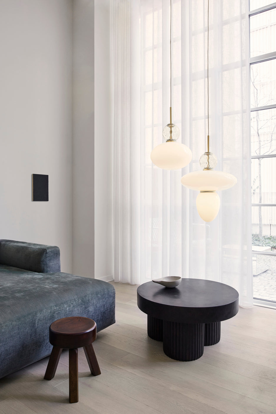 Rizzatto 32 pendel, satin brass / opal • NUURA