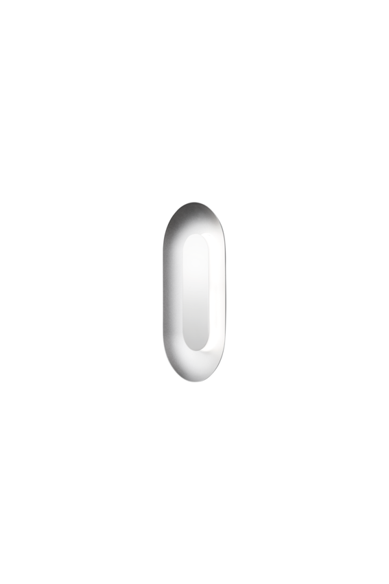 Sasi Small vägglampa, silver • NUURA