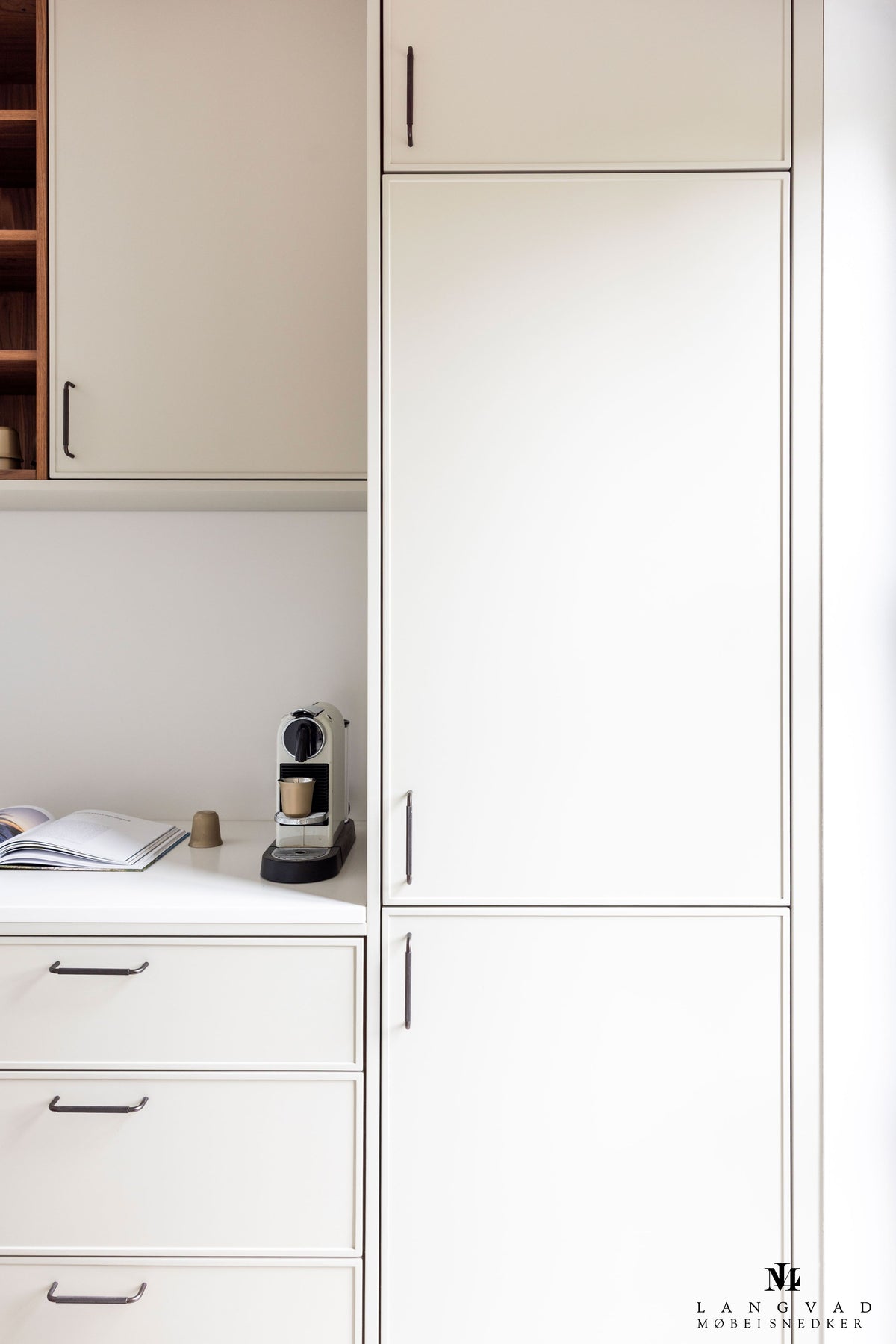 Østerbro kökshandtag med diamond cut i brons-/brunerad mässingsfinish • Chr. Jørgensen