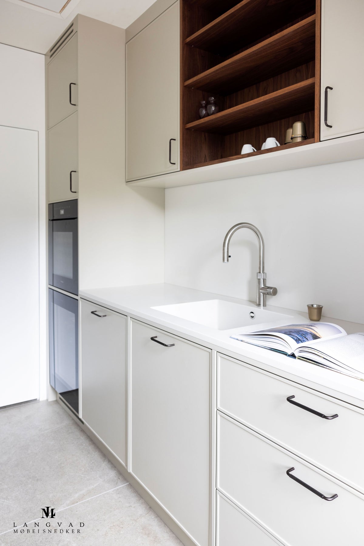 Østerbro kökshandtag med diamond cut i brons-/brunerad mässingsfinish • Chr. Jørgensen
