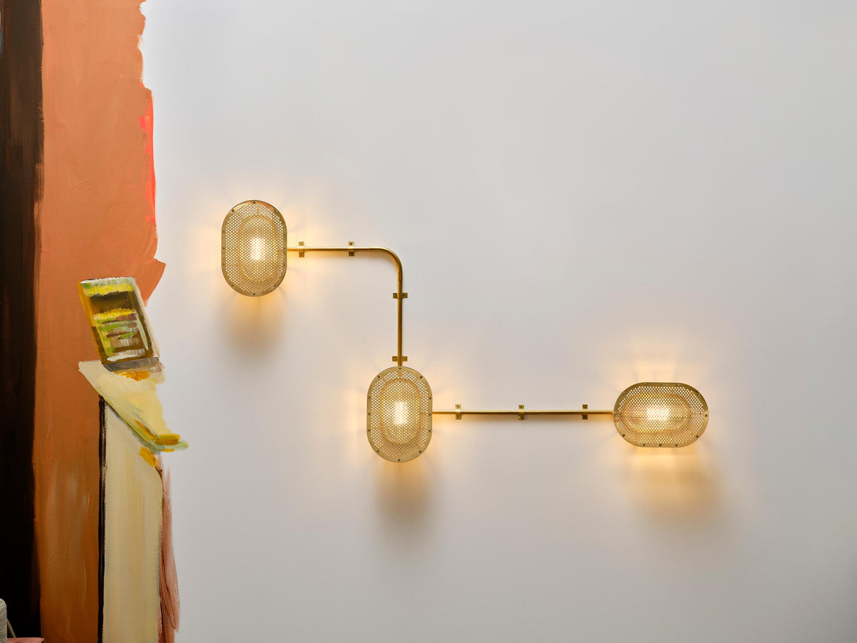 Night Rider væglampe, messing med lak • Design by Us - Copenhagenhomedesign