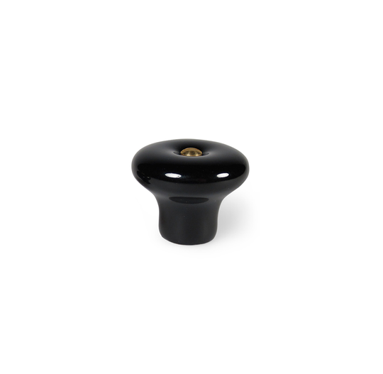 Lyngby porslinsknopp, svart med mässingsskruv, 31 mm