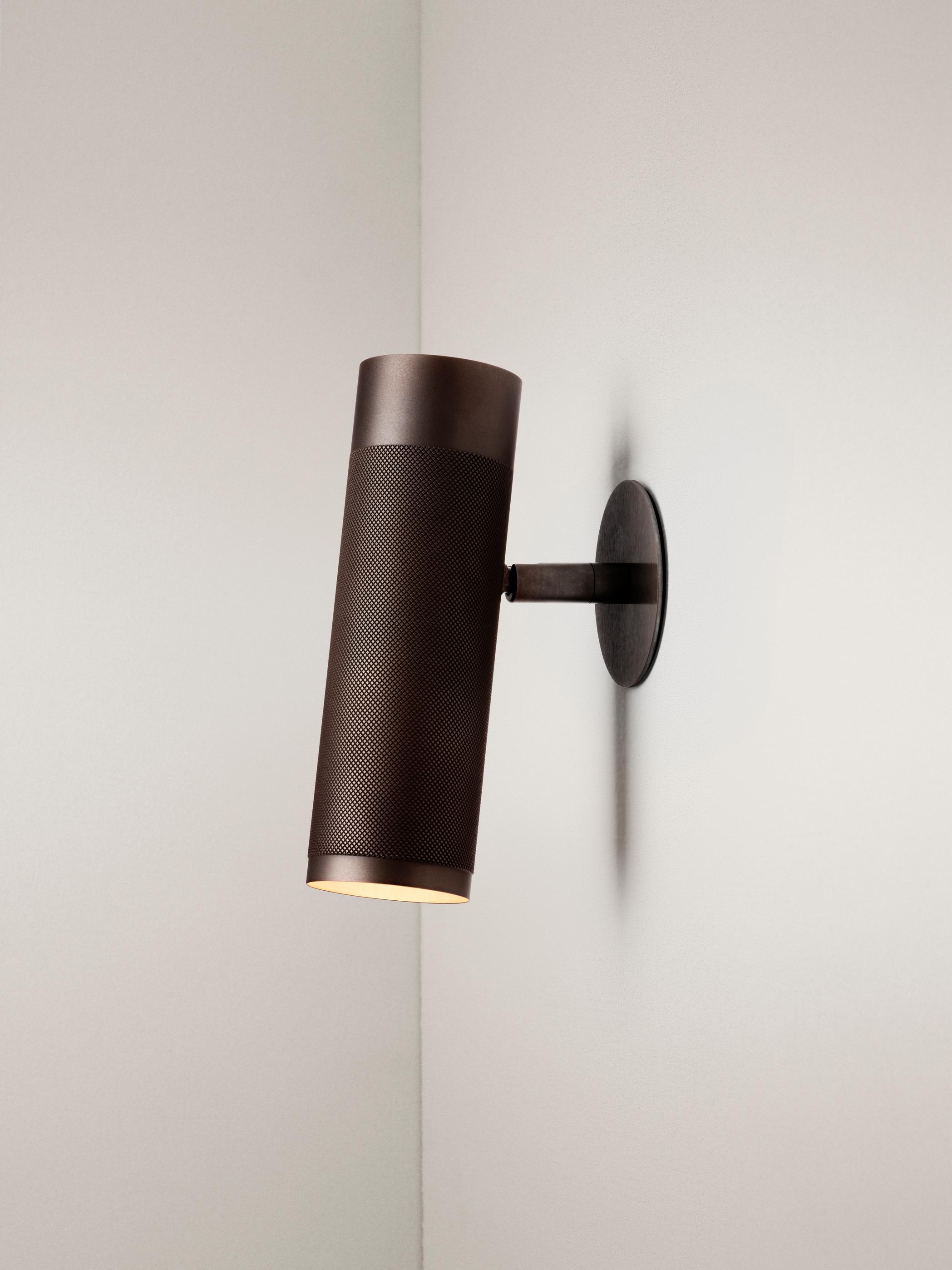Patrone Recessed vägglampa med täckplatta, brunerad mässing • Thorup Copenhagen