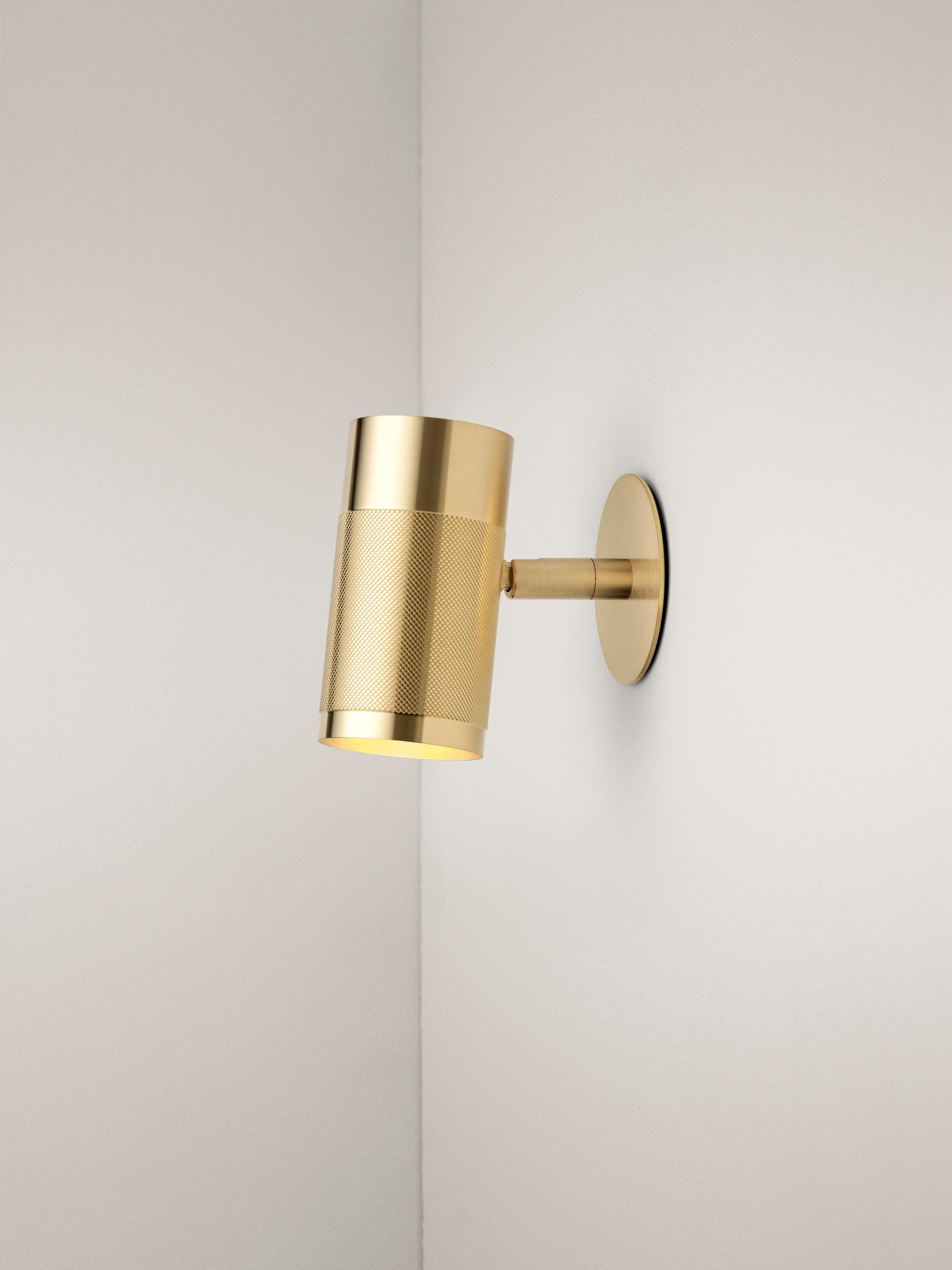 Patrone Recessed Small vägglampa med täckplatta, mässing • Thorup Copenhagen