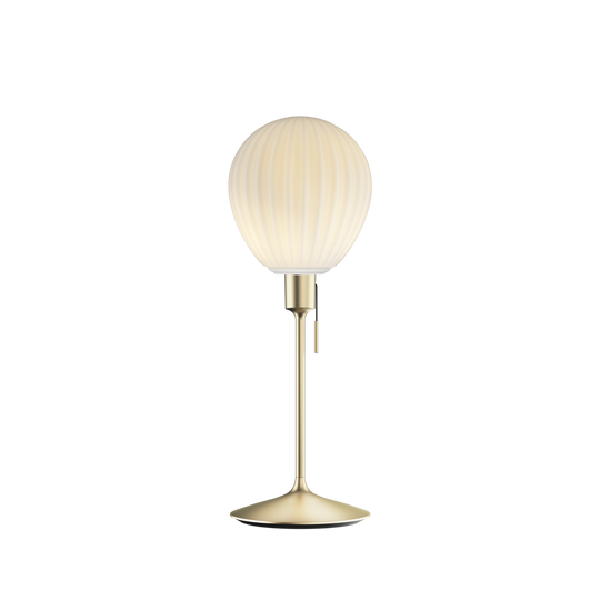 Around the World bordslampa, vit och borstad mässing look • UMAGE