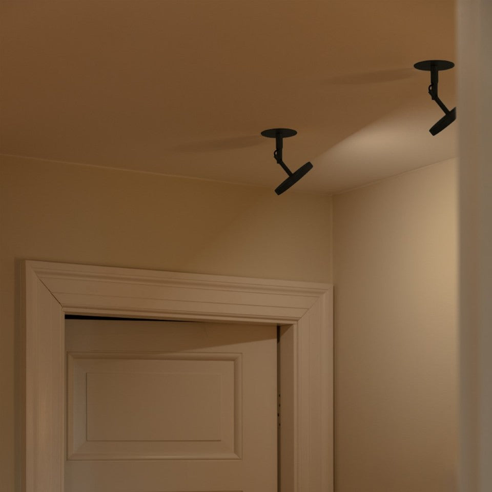 Asteria Spot spotlampe, sort • UMAGE - Copenhagenhomedesign