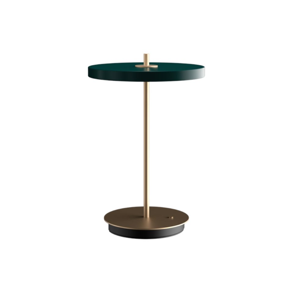 Asteria Move portable bordlampe, grøn og messing • UMAGE - Copenhagenhomedesign