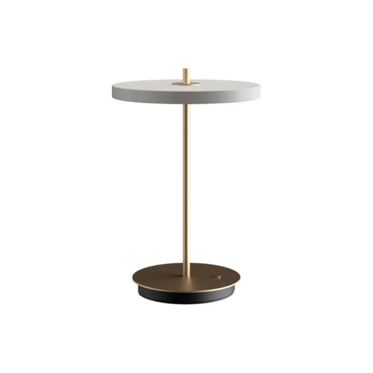 Asteria Move portabel bordslampa, ljusgrå (mist) och mässing • UMAGE
