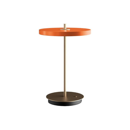 Asteria Move portabel bordslampa, orange och mässing • UMAGE