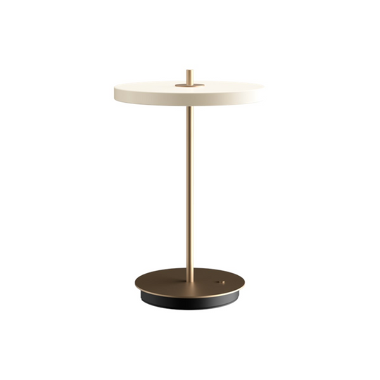Asteria Move bärbar bordslampa, vit och mässing • UMAGE