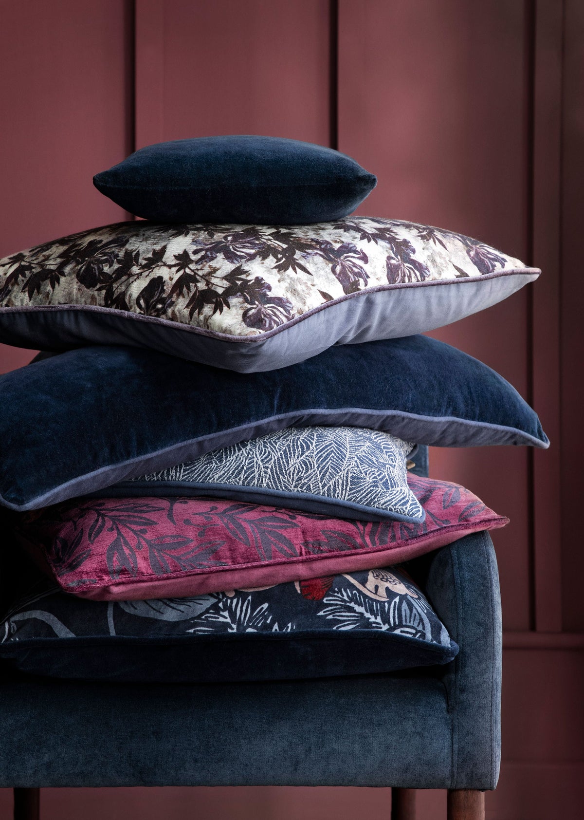 Velvet Soft Mini kuddfodral - MIDNIGHT • Cozy living - Copenhagenhomedesign