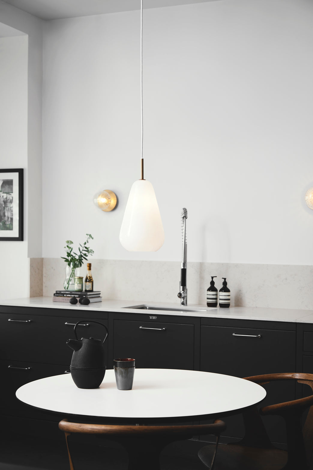 Anoli 1 medium pendel, nordic gold / opal • NUURA