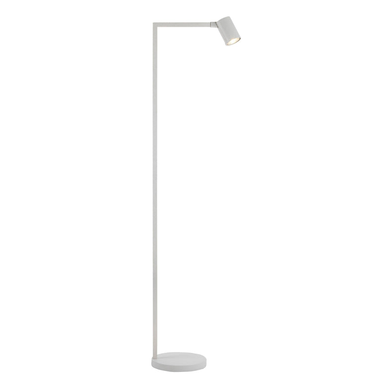 Vit golvlampa med justerbart huvud. Lampan har en enkel design med kantiga linjer/vinklar.