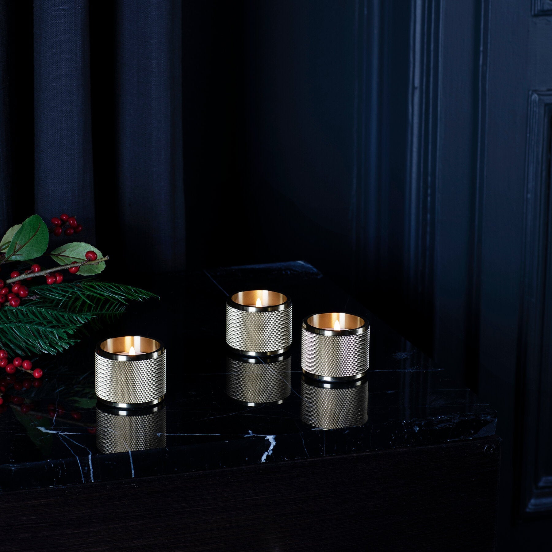 Tealight värmeljushållare i rostfritt stål med diamantslipat mönster – 3 st.  • Buster + Punch