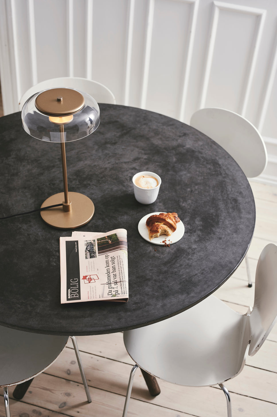 Blossi Table bordslampa, nordic gold / clear • NUURA