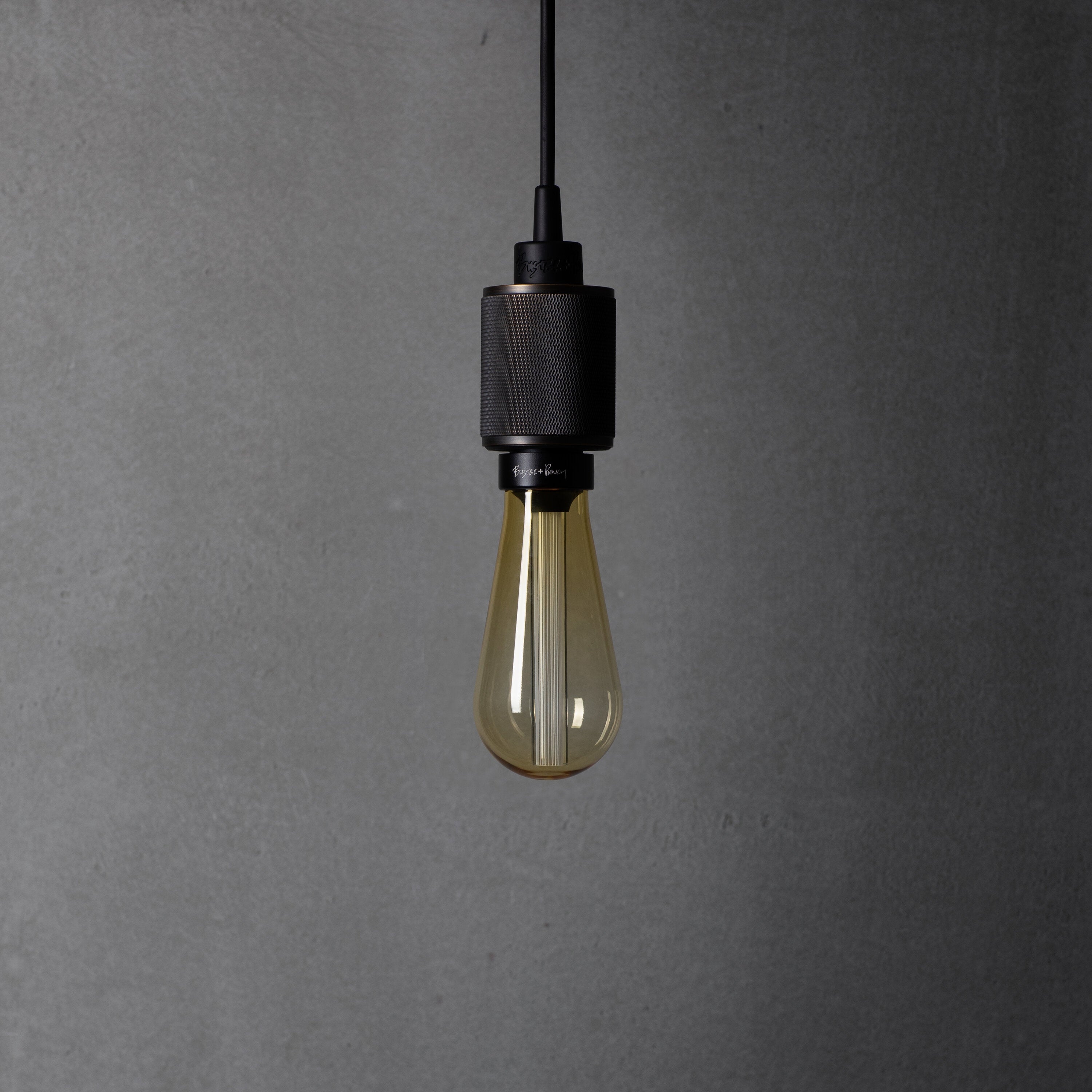Buster Bulb, inte dimbar - Gold  • Buster + Punch