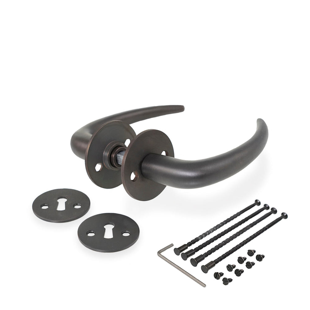 Coupé-dörrhandtag i brunerad mässing inkl. rosett och nyckelplatta c/c 30 mm  • SIBES