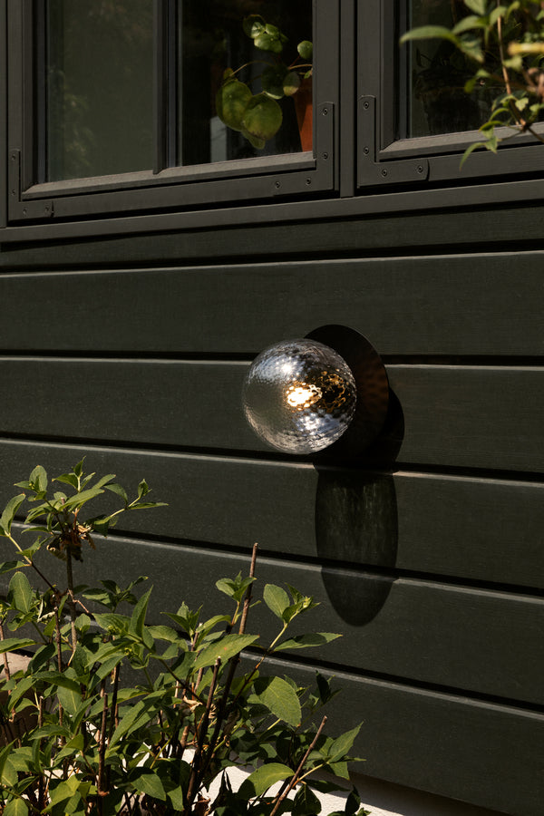 Liila 1 Outdoor utomhuslampa, black / optic clear • NUURA