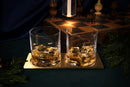 Bricka i mässing med ett set med två tillhörande whiskyglas.