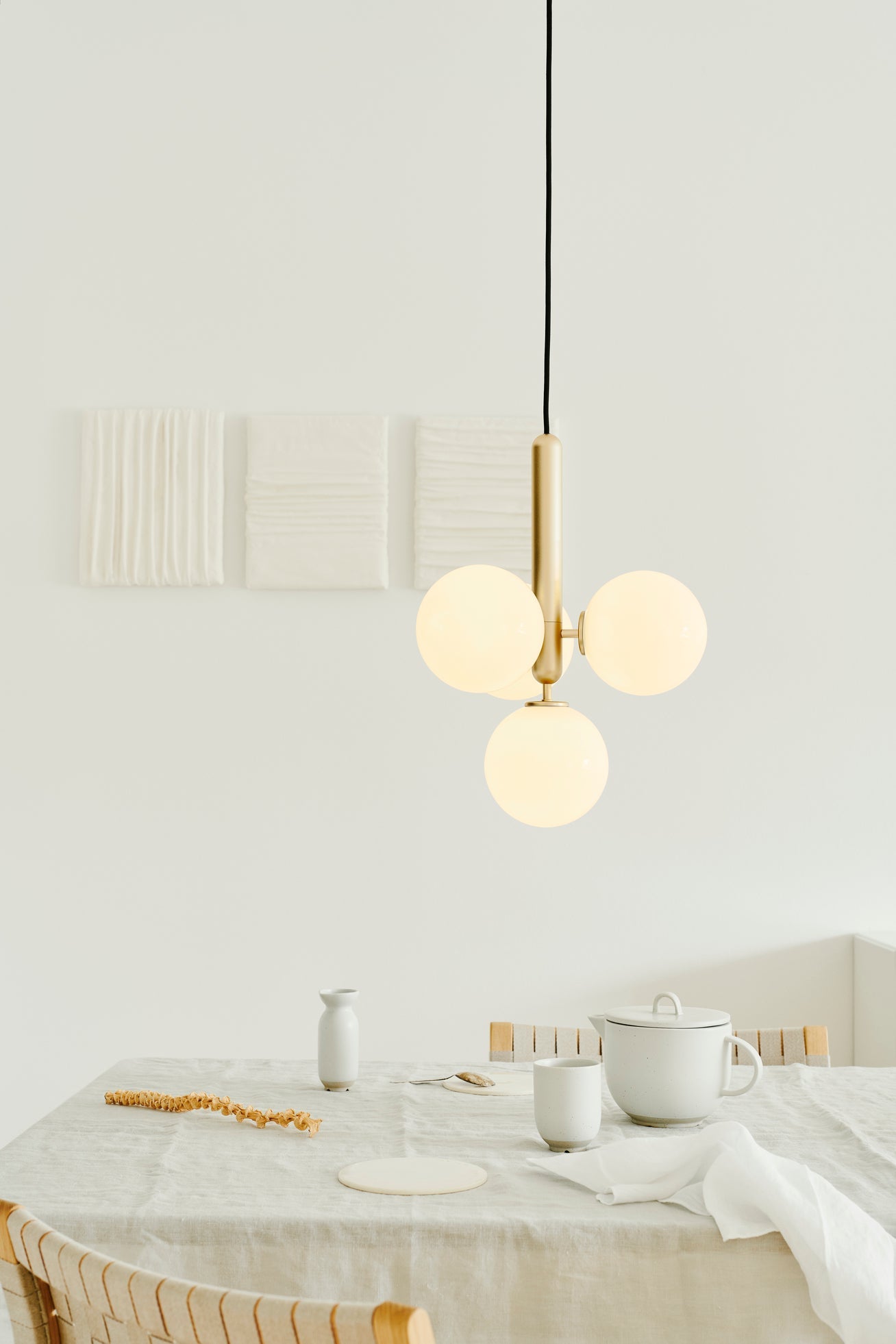 Miira 4 pendel, brass / opal • NUURA