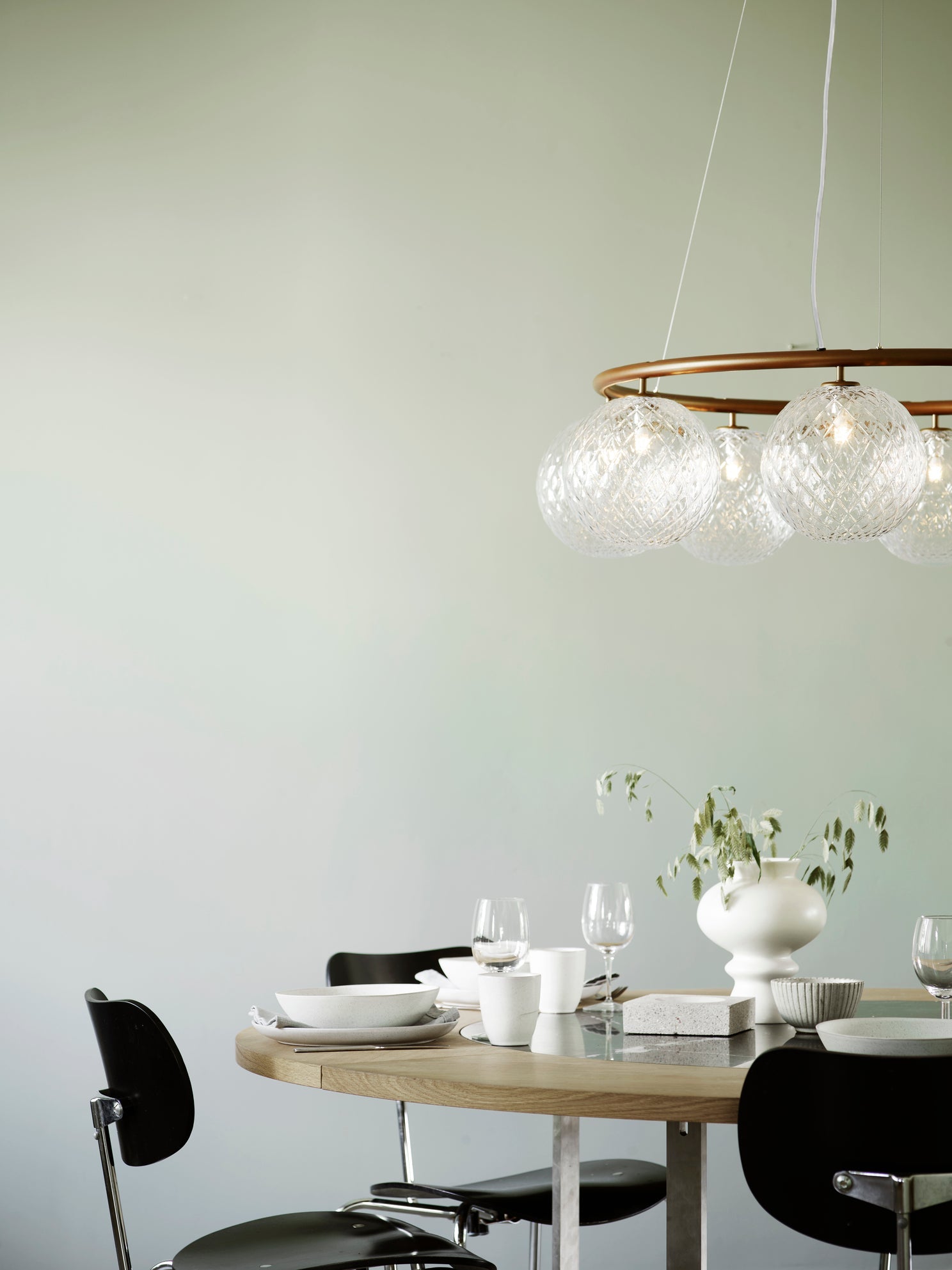 Miira 8 Circular ljuskrona, dark bronze / optic clear • NUURA