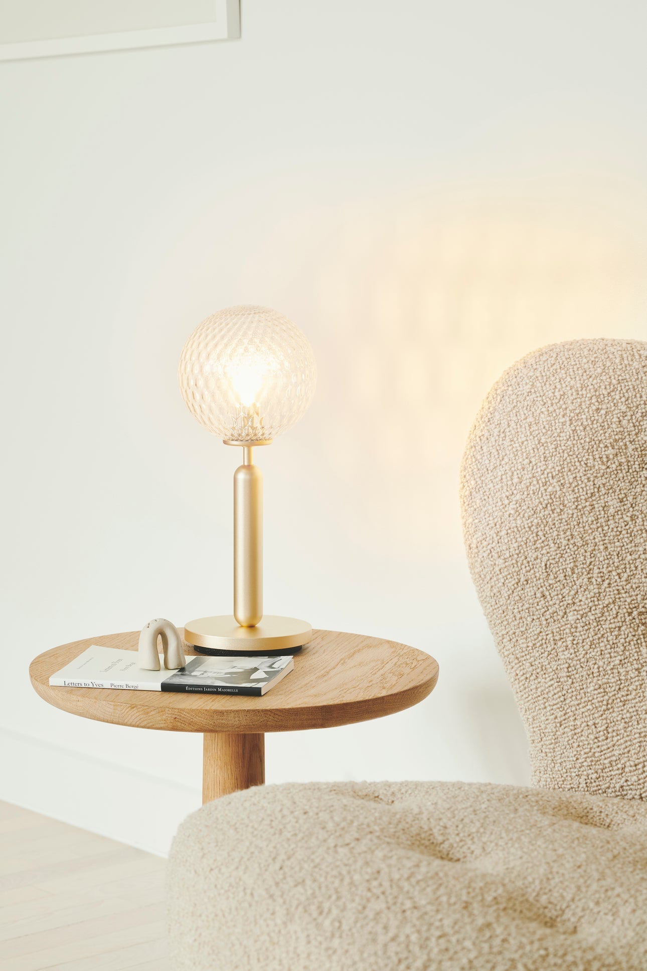 Miira Table bordslampa, brass / optic clear • NUURA
