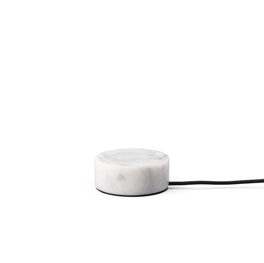 Trip Portable bordslampa, carrara/opal glossy • Design by Us