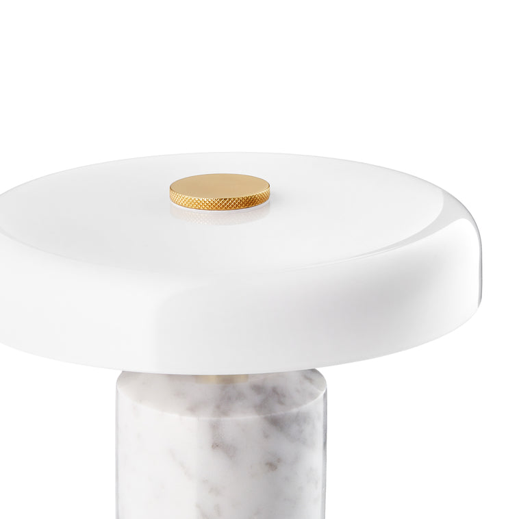 Trip Portable bordslampa, carrara/opal glossy • Design by Us